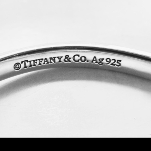 *SOLD* Tiffany & Co. Narrow Cuff Bracelet. - Picture 5 of 8